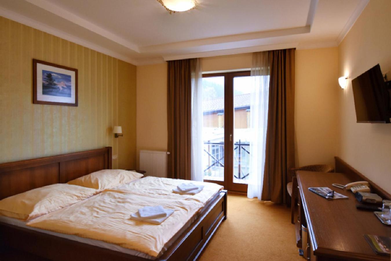 Country Saloon Bela Hotel Kültér fotó